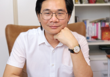 Nguyễn Tuân